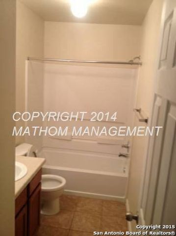 10618 Mathom Lndg Apt 4, Universal City, TX 78148