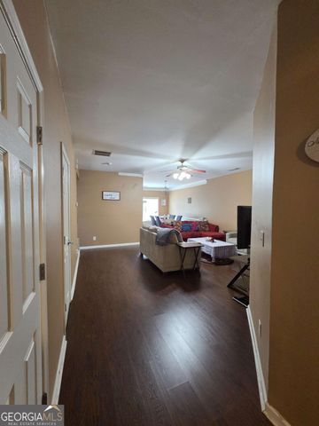 2140 Burns View Lane, Lawrenceville, GA 30044