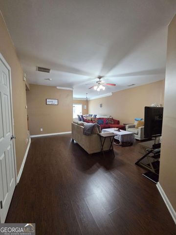 2140 Burns View Lane, Lawrenceville, GA 30044