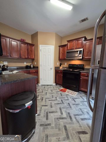 2140 Burns View Lane, Lawrenceville, GA 30044