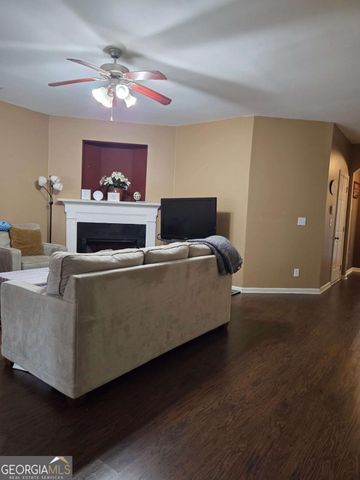 2140 Burns View Lane, Lawrenceville, GA 30044