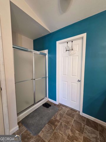 2140 Burns View Lane, Lawrenceville, GA 30044