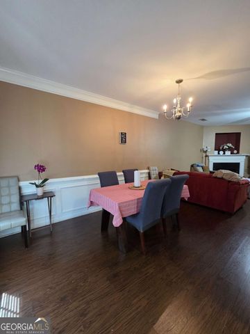 2140 Burns View Lane, Lawrenceville, GA 30044