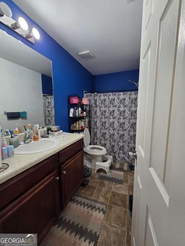 2140 Burns View Lane, Lawrenceville, GA 30044