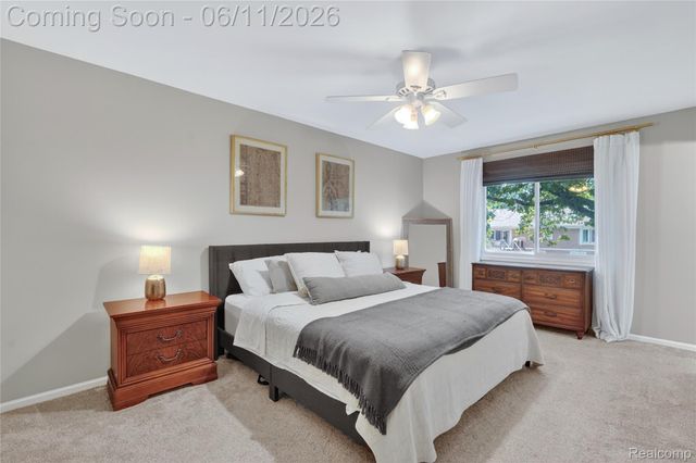 2021 Huntingdon Drive, Wixom, MI 48393