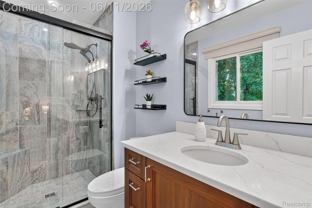 2021 Huntingdon Drive, Wixom, MI 48393