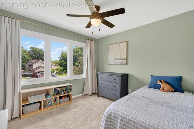 2021 Huntingdon Drive, Wixom, MI 48393
