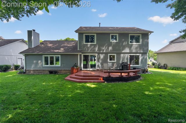 2021 Huntingdon Drive, Wixom, MI 48393