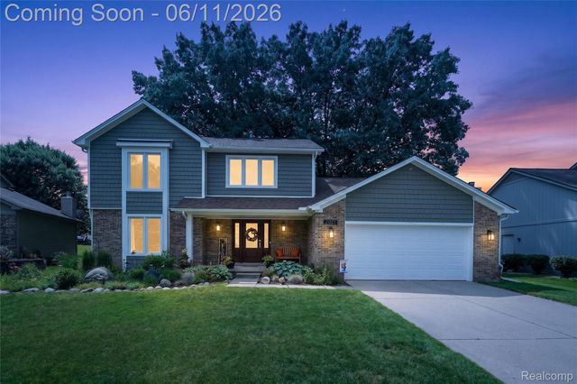 2021 Huntingdon Drive, Wixom, MI 48393