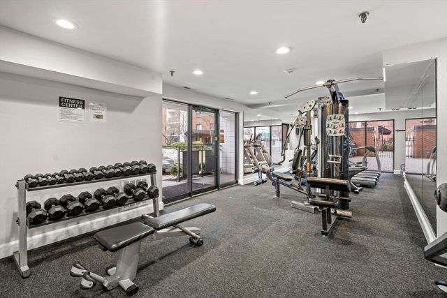 12 9th St 502, Medford, MA 02155