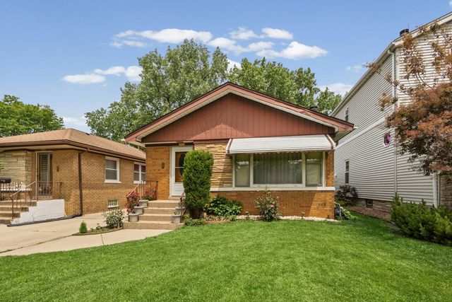 8240 45th Street, Lyons, IL 60534