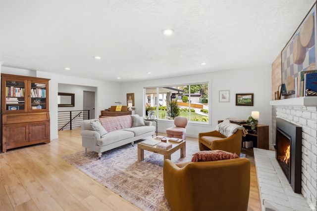 3594 S FLYNN CIR, Millcreek, UT 84109