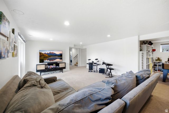 3594 S FLYNN CIR, Millcreek, UT 84109
