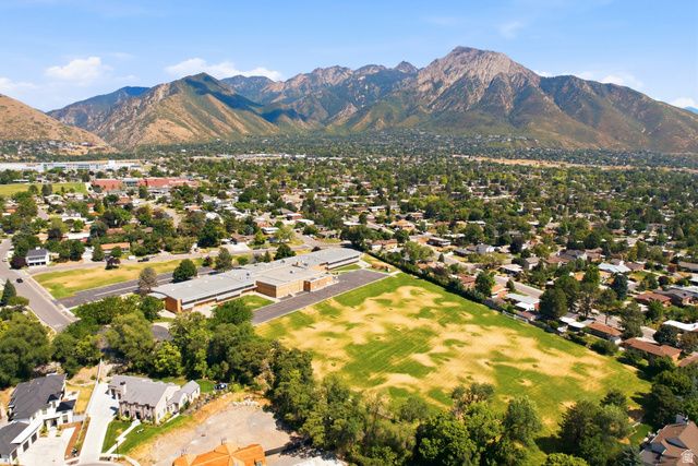 3594 S FLYNN CIR, Millcreek, UT 84109