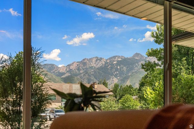 3594 S FLYNN CIR, Millcreek, UT 84109