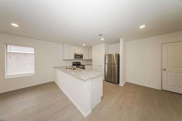 11721 SW 36th Street, Mustang, OK 73064