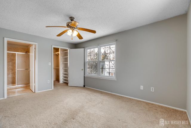 304 Wimbeldon Court, North Brunswick, NJ 08902