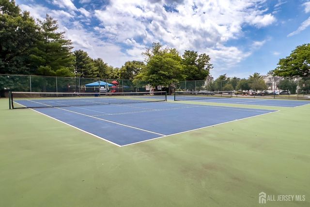 304 Wimbeldon Court, North Brunswick, NJ 08902