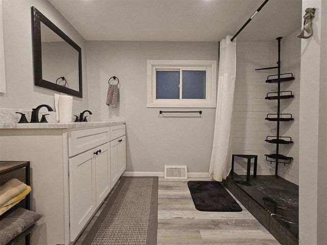 4492 E Bear Lake Road, Osseo, MI 49266