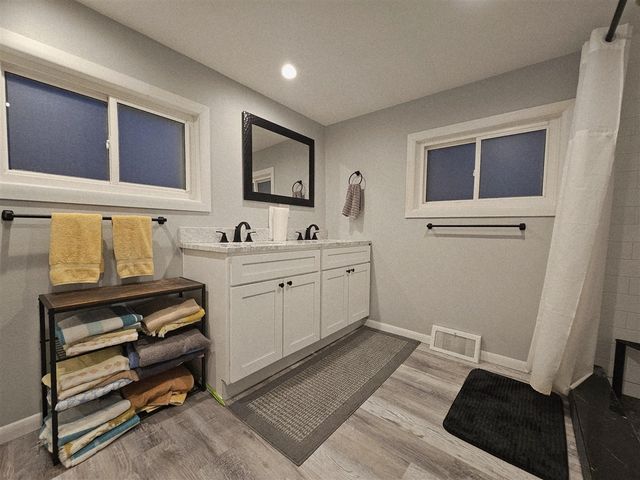 4492 E Bear Lake Road, Osseo, MI 49266