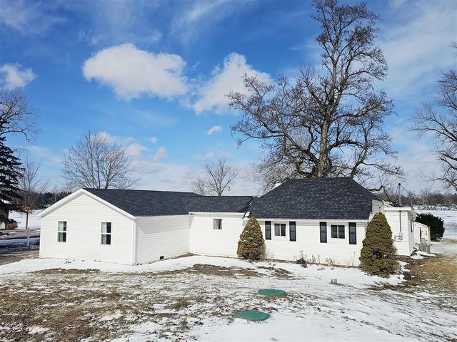 4492 E Bear Lake Road, Osseo, MI 49266