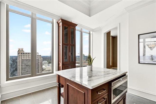 3376 Peachtree Road NE 41A, Atlanta, GA 30326