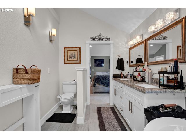 3343 BENTLEY Ave, Eugene, OR 97405