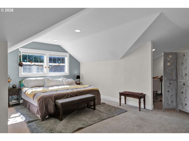 3343 BENTLEY Ave, Eugene, OR 97405