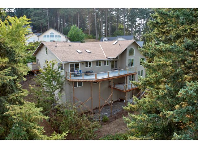 3343 BENTLEY Ave, Eugene, OR 97405