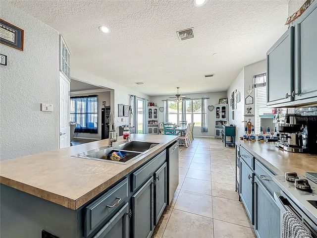 4947 SW 40TH LANE, Ocala, FL 34474