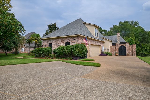 1166 Waters Edge Circle, Shreveport, LA 71106