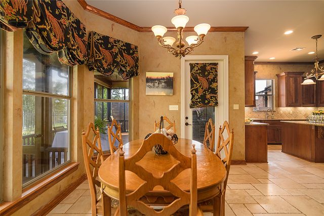 1166 Waters Edge Circle, Shreveport, LA 71106