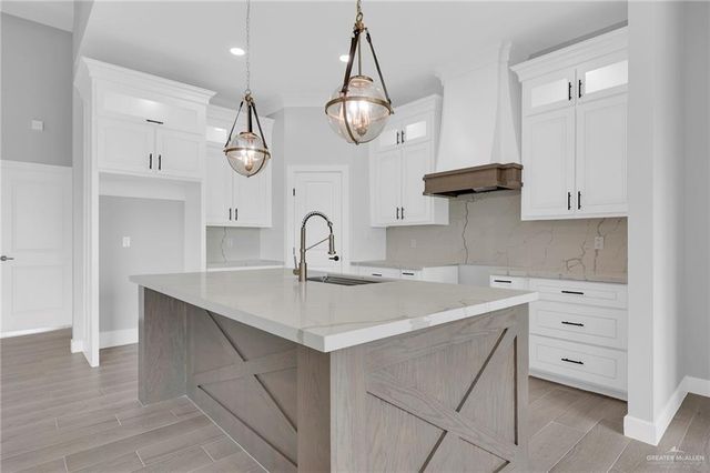 1104 Azalea Street, Mission, TX 78573