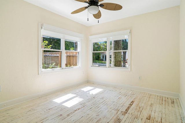 813 Avon Road, West Palm Beach, FL 33401