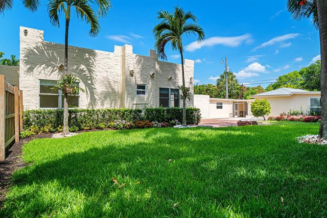 813 Avon Road, West Palm Beach, FL 33401