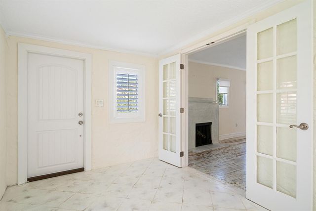 813 Avon Road, West Palm Beach, FL 33401
