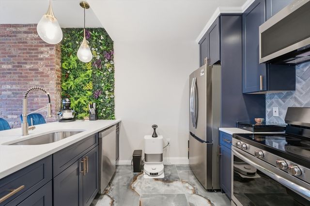 465 Massachusetts Ave 4, Boston, MA 02118