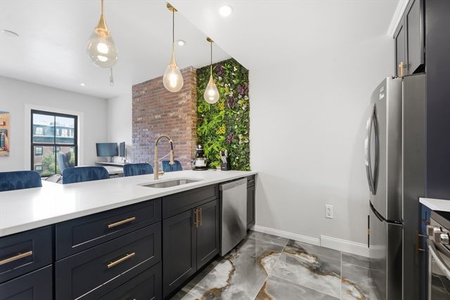 465 Massachusetts Ave 4, Boston, MA 02118