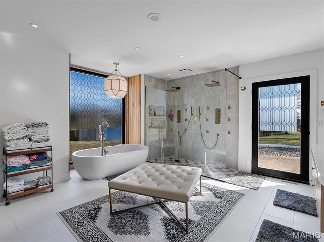 12070 Country Club Drive, Rolla, MO 65401