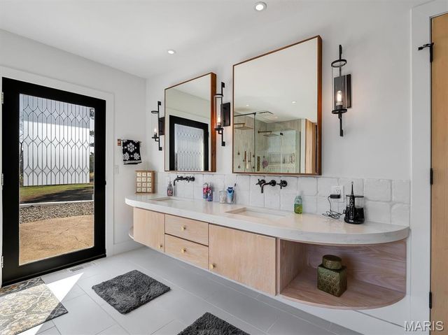 12070 Country Club Drive, Rolla, MO 65401