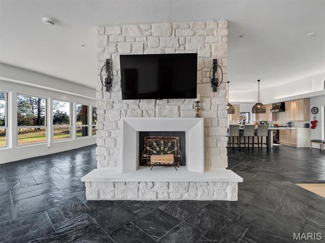 12070 Country Club Drive, Rolla, MO 65401