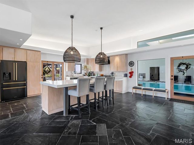 12070 Country Club Drive, Rolla, MO 65401