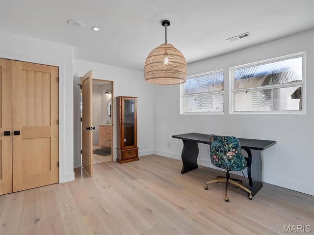 12070 Country Club Drive, Rolla, MO 65401