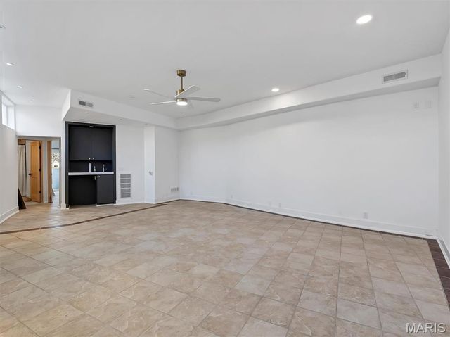 12070 Country Club Drive, Rolla, MO 65401