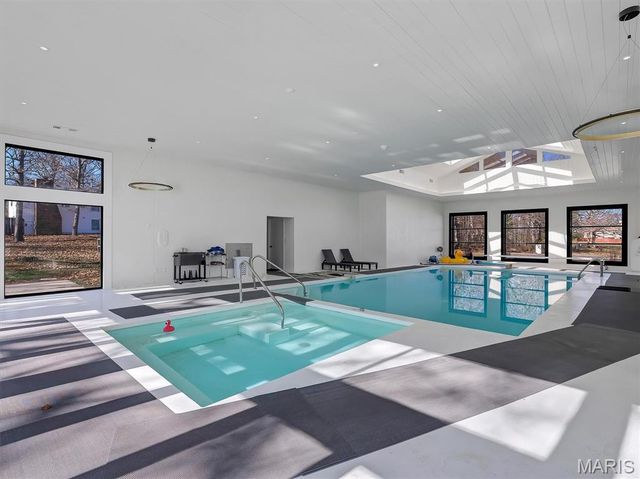 12070 Country Club Drive, Rolla, MO 65401