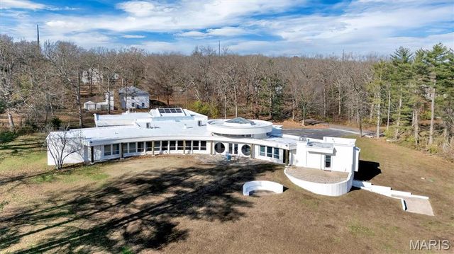 12070 Country Club Drive, Rolla, MO 65401