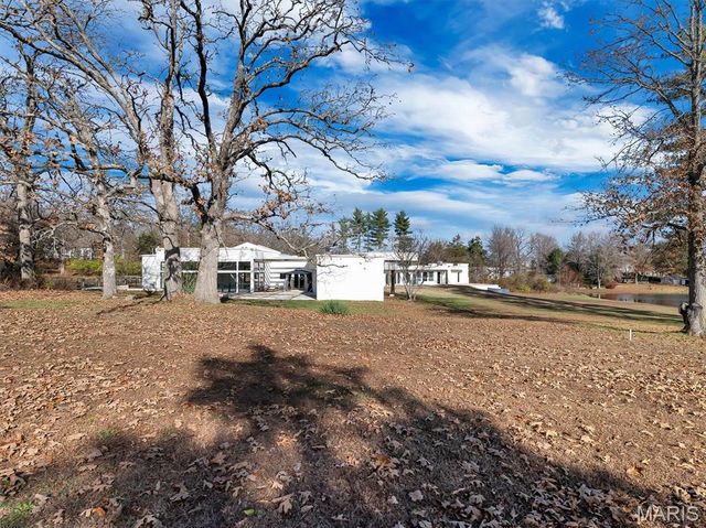 12070 Country Club Drive, Rolla, MO 65401