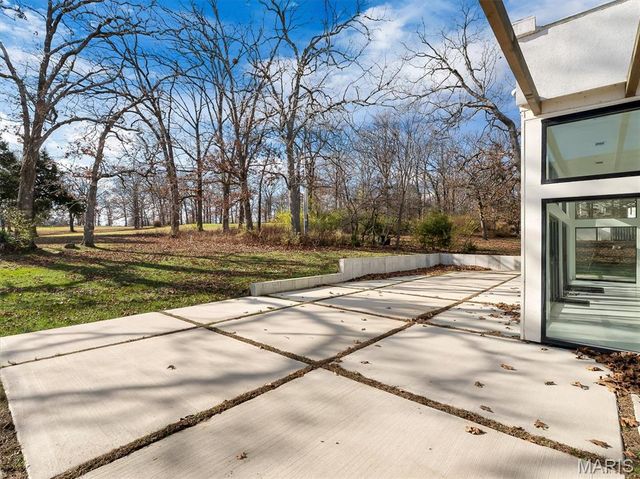 12070 Country Club Drive, Rolla, MO 65401