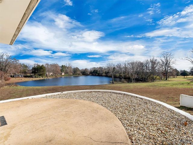 12070 Country Club Drive, Rolla, MO 65401