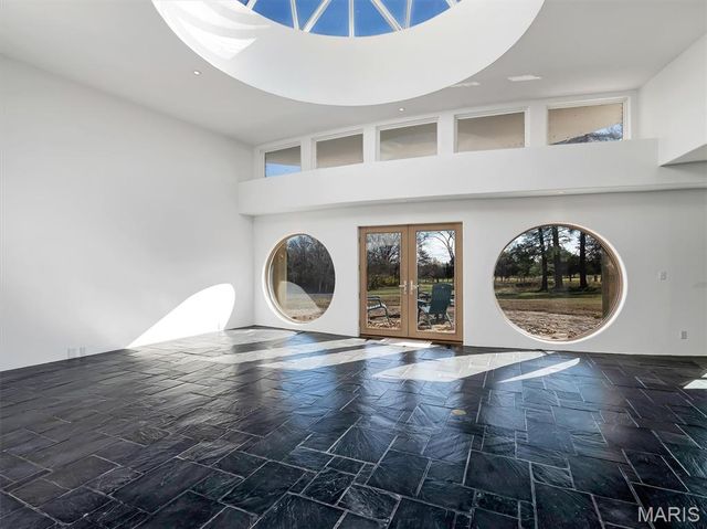 12070 Country Club Drive, Rolla, MO 65401